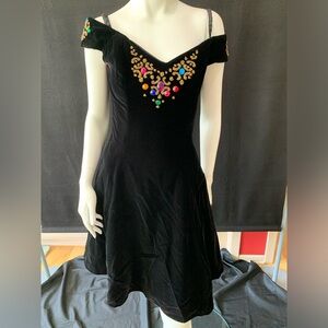 Zum Zum Vintage Black Velvet mini dress. Size:Small